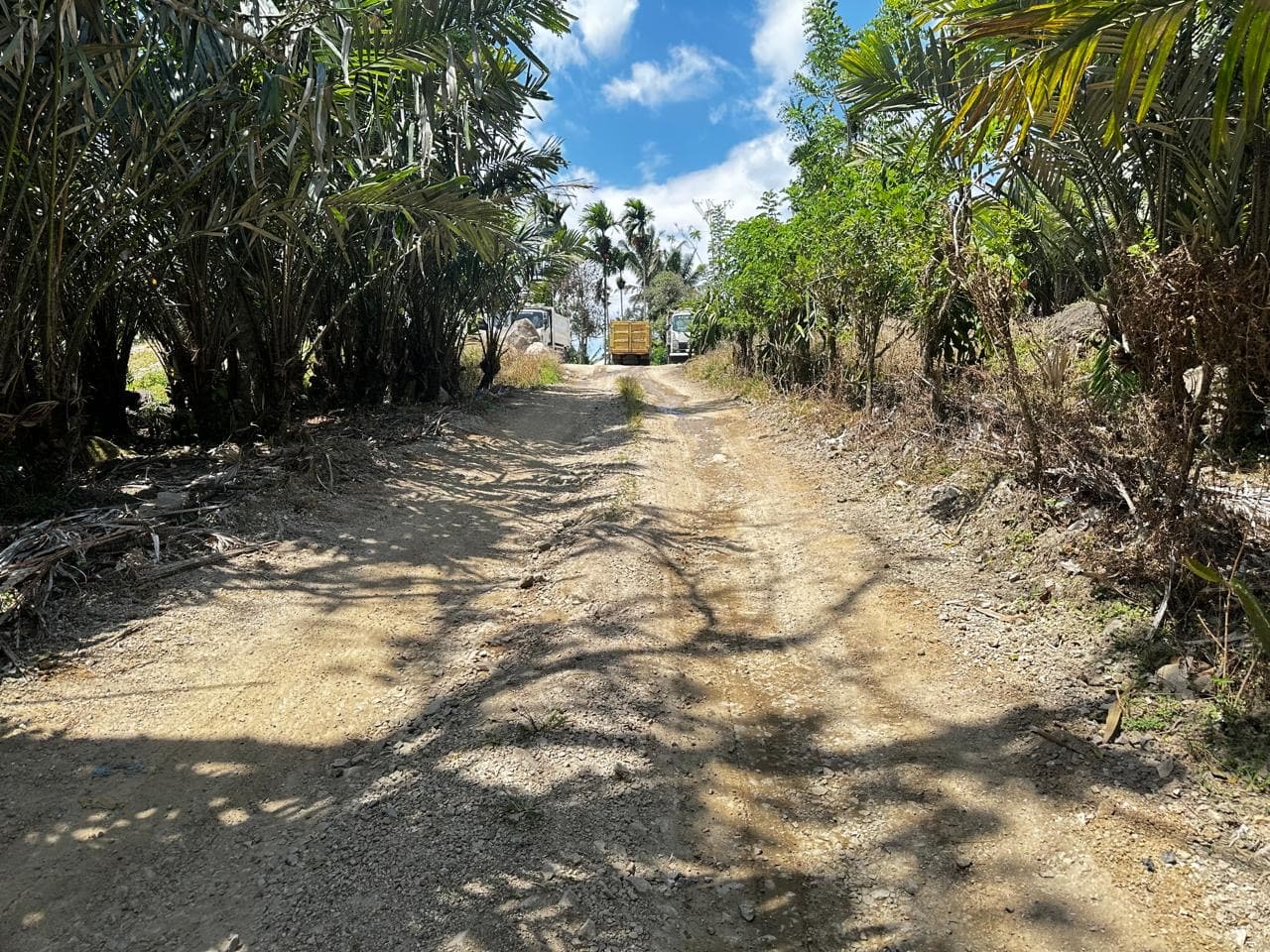 Akses jalan menuju lokasi kegiatan usaha